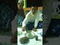 Makan Bubur Pedas di Masjid Darul Makmur