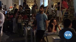 In Lebanon, Packed Restaurants Hide a Deepening Divide | VOANews