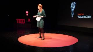 Size doesn't matter, the world is small: Alexandra Grebennikova at TEDxAndorralaVella