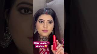 सिंदूर लगाने का आसान तरीका।How to apply dry sindoor in summers| #hack #shorts #sindoor