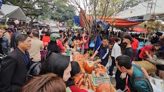LỄ HỘI CHÙA BẮC NGA VỠ TRẬN ĐÔNG NHƯ KIẾN HÒ HÉT CHỬ.I NHAU TRANH NHAU MUA LỢN QUAY VÌ QUÁ NGON