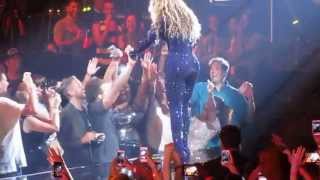 Beyonce Fan in Nashville Gets the Holy Ghost! Irreplaceable -ORIGINAL VIDEO