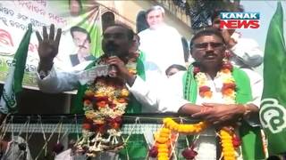 Actor Kuna Tripathy Campaigns For BJD In Bhadrak