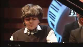 Davit Khrikuli plays Liszt's Piano Concerto No. 1 in Eb