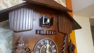 Large quartz cuckoo clock