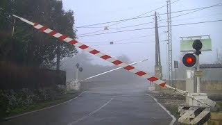 Spoorwegovergang Martina Franca C.G. (I) // Railroad crossing // Passaggio a livello