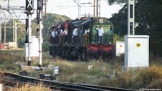 (2007) Light loco WDM-2 movement from Pune shed to the station.