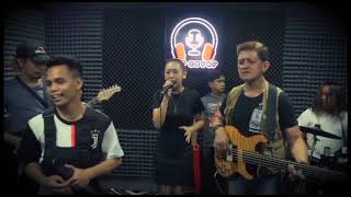 Buwan - Juan Karlos (cover) by Yang Yang Aloya \u0026 Ted Agupitan @ Top Cover Studio