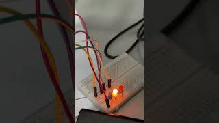 ESP32 with 3 LEDs (traffic lights)