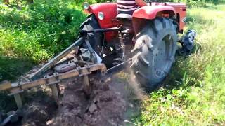 shibaura SD 2200 in action ploughing