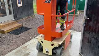 Köp Pelarlift JLG 1230ES på Klaravik