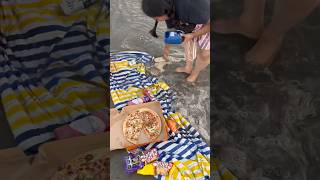 Acompáñenos a la playa termina mal