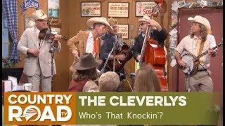 The Cleverlys sing "Who's That Knockin" on Larry's Country Diner