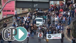 Motoristas de aplicativo fazem protesto por mais segurança em Porto Alegre