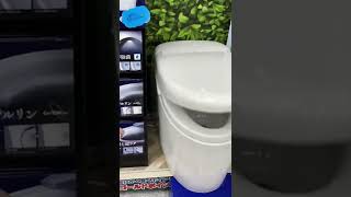 High tech toilets in Japan | Automatic lid open #japan Japan finds