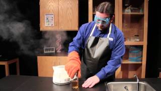 How to Melt and Pour Agar Plates