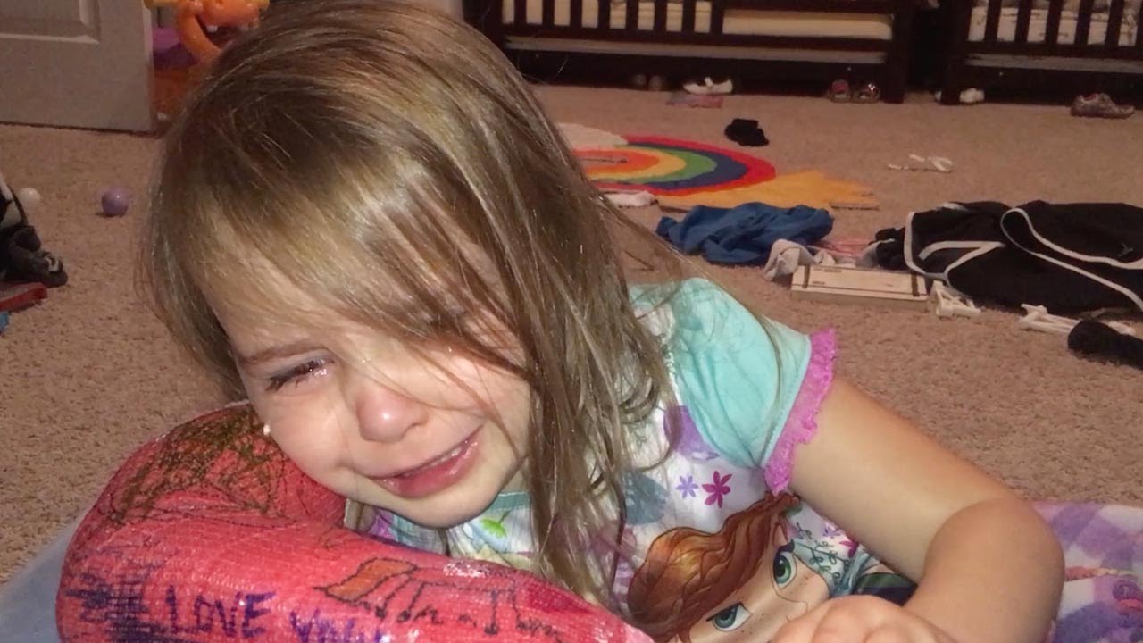 Adorable Girl Cries Over Her Teddy - YouTube