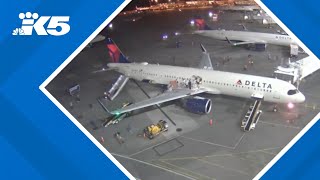 New  shows moments when nose of Delta plane briefly catches fire at SEA Airport