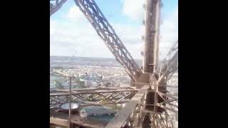 Ascendiendo a la Torre Eiffel 2018 #shorts #eiffeltower #paris #france #eiffeltowerparis