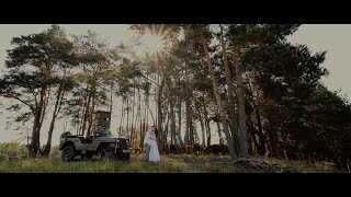 Film z sesji narzeczeńskiej - Krovacja - na skraju puszczy | engagement trailer sunrise | slowhop