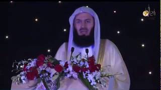 Tala‘ al-Badru ‘Alaynā recited by Mufti Ismail Menk
