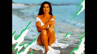 QUIERO AMANECER CON ALGUIEN ~ DANIELA ROMO