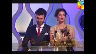 Fawad Khan & Sanam Saeed win Best on screen couple Award for Zindagi Gulzar Hai |HumTV 2014 awards.
