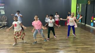 #Mahehsbabu #SVP #MaMaMaheshaMa Ma Mahesha Song Dance by Kids Choreography by Ravikumar
