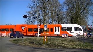 Spoorwegovergang Ruurlo // Dutch railroad crossing