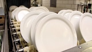 Rutgers to Remove Plates From Dining Halls