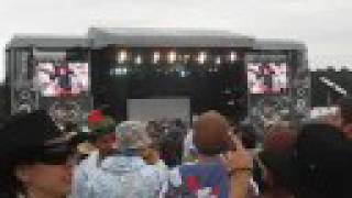 The Kooks - She Moves In Her Own Way - VFestival 08