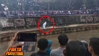 Warga Sekampung Gempar!! Tiba² Di Sungai Muncul Sosok Penampakan Wanita Misterius! Perhatikan!