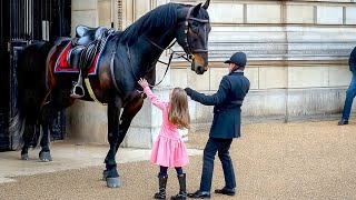 Princess Charlotte Helps Very FRIGHTENED Kings Guard Horse Calm Down