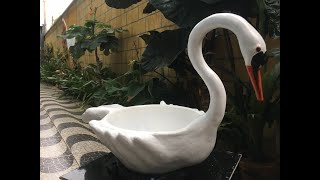 Cisne (Porta Ovos/Fruteira) Feito com Materiais Recicláveis e Cimento