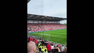 Rot-Weiss Essen vs. MSV Duisburg "Oh RWE" Hymne und Einlauf der Teams