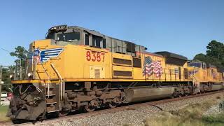 UP 8387 NB SD70ACE Leads Grain Hopper Magnolia,Tx