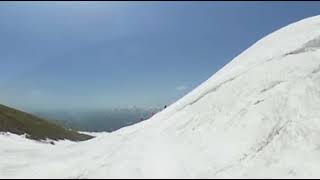 月山スキー場20180525 リフト降り場から大斜面まで