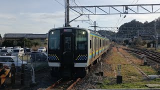 E131系R2編成（セカナン）木更津行が約2分遅延して上総一ノ宮駅1番線に入線！