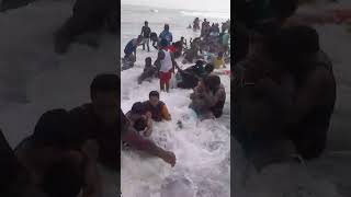 Digha:-উড়ন্ত ঢেউয়ের ''উড়ন্ত জলোচ্ছ্বাস''||পড়ে যাওয়ার দৃশ্য|| #digha #beach #shorts #viral