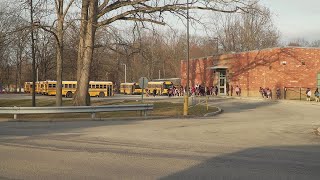 Perry Township board votes unanimously to end school choice in district
