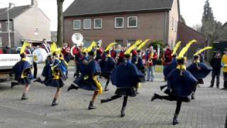 Huppelkes 2011; bordplaatsing bij de jeugdprins