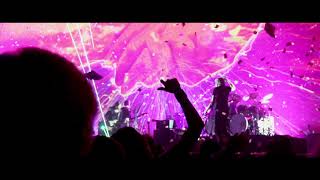 Roger Waters US + THEM - "A Fleeting Glimpse"