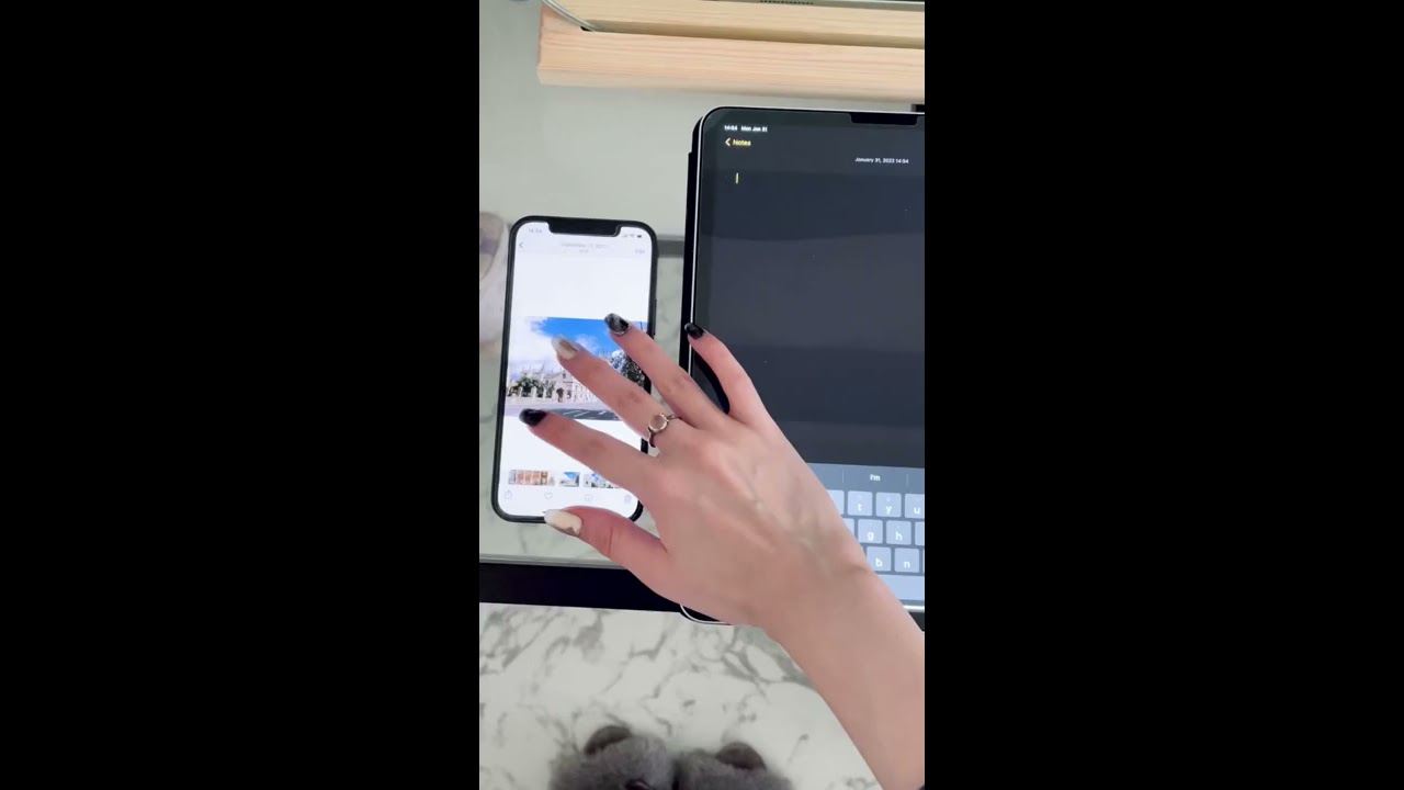 Copy and paste with your 3 fingers iphone ipad hack