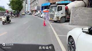 广西河池一小县城，靠近贵州，没有通高速公路也没有通火车