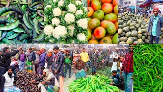 বাংলাদেশের সবচেয়ে বড় সবজির পাইকারি বাজার ঢাকা কাওরান বাজার এখানে ৬৪ জেলা থেকে টাটকা সবজি আসে!!