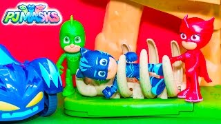 Unboxing PJ Masks Cat Car and Owl Glider with Lion Guard Playset