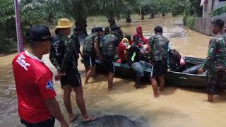 GEMPAR! YONIF 614/RJP EVAKUASI KORBAN BANJIR