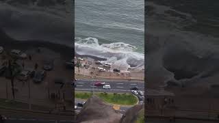 Tsunami llega a Perú! 😱 Playa Redondo Miraflores.