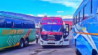 Hatari Sauli luxury bus vs New force moto juu ya moto