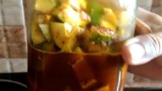 कच्ची कैरी का राइ वाला अचार (Raw mango pickle)